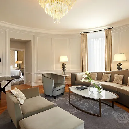 Maria Cristina, A Luxury Collection Hotel, Отель