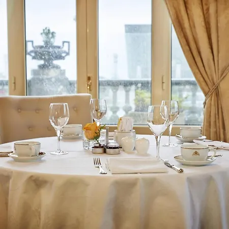 Отель Maria Cristina, A Luxury Collection Hotel, Сан-Себастьян