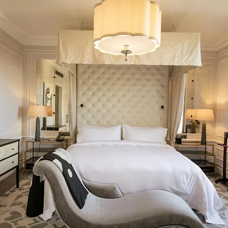 Maria Cristina, A Luxury Collection Hotel, מלון 5*