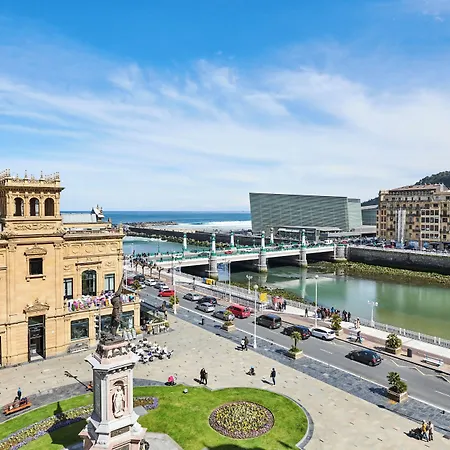 Maria Cristina, A Luxury Collection Hotel, 5*