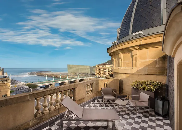 Maria Cristina, A Luxury Collection Hotel,